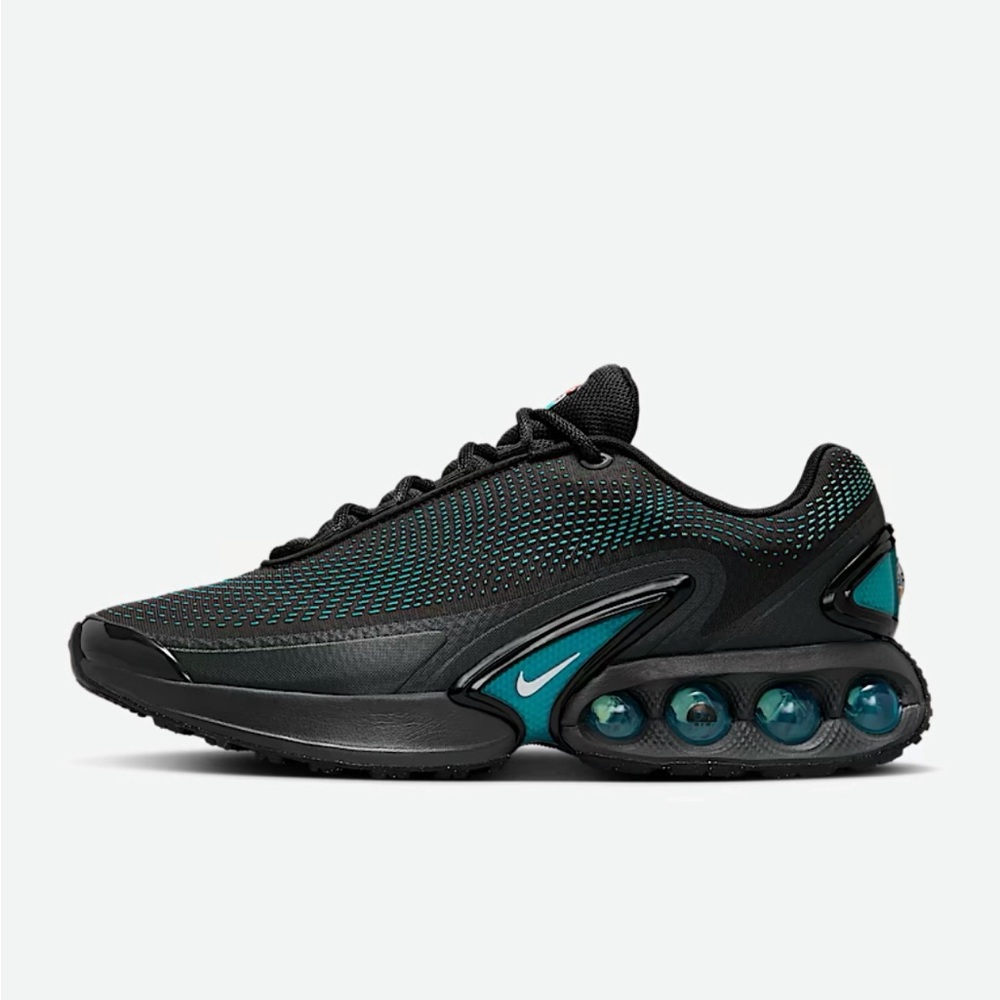 NIKE AIR MAX DN ESSENTIAL